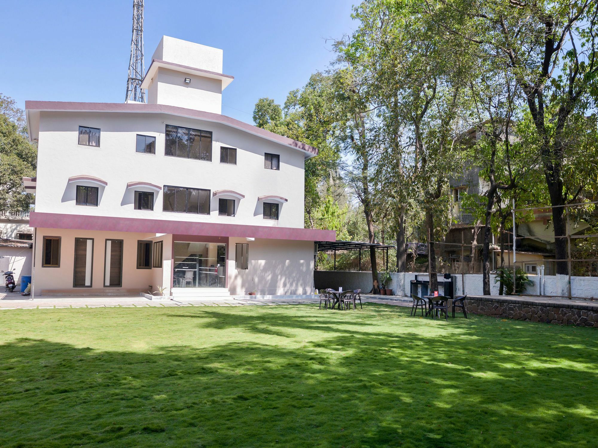 Oyo 13150 Mangal Residency Ξενοδοχείο Lonavala Εξωτερικό φωτογραφία